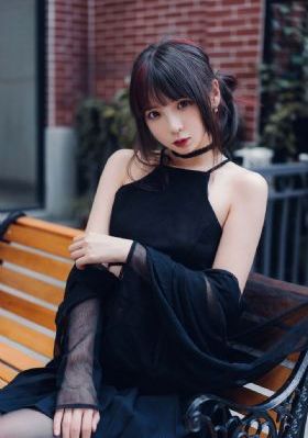 腰带之下1971如如_BT种子下载